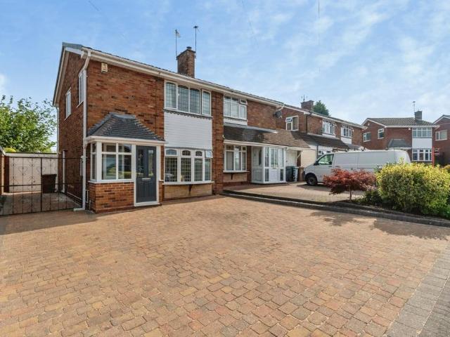 House for sale in Lane Head, Willenhall