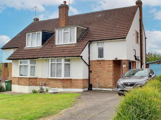 House for sale in Oakmere, Potters Bar