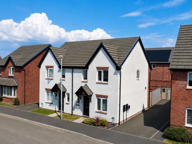 House for sale in Penllergaer, Wales