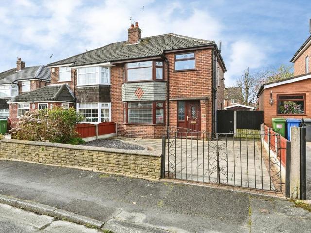 House for sale in Greystone Heath, Warrington