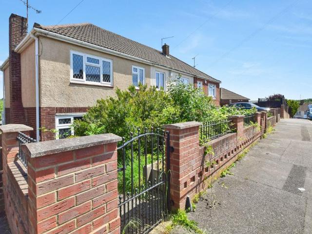 House for sale in Luton, Chatham