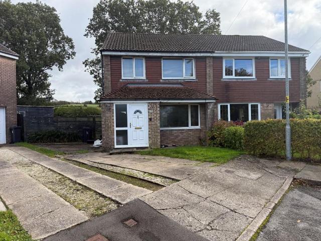 House for sale in Cimla, Neath