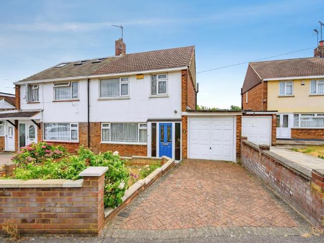 House for sale in Leagrave, Luton