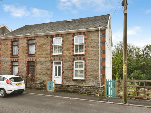 House for sale in Pontardawe, Ynysmeudwy