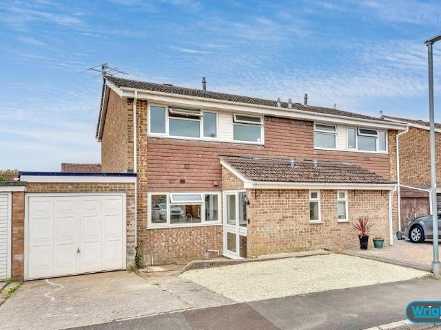 House for sale in Leigh Park, Westbury