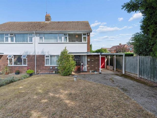 House for sale in The Butts, Kent