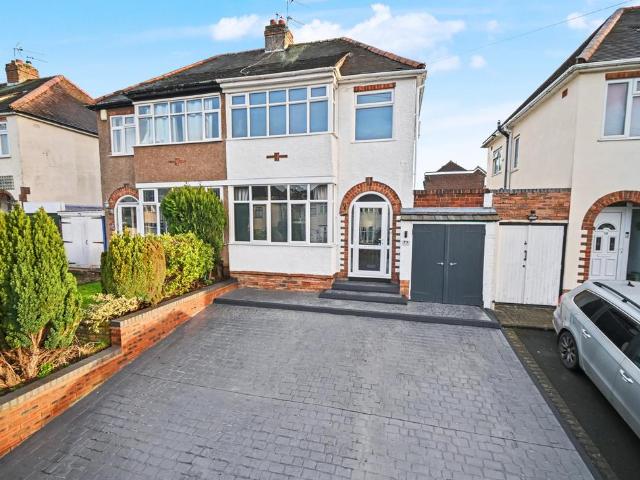House for sale in Aldersley, Stockwell End
