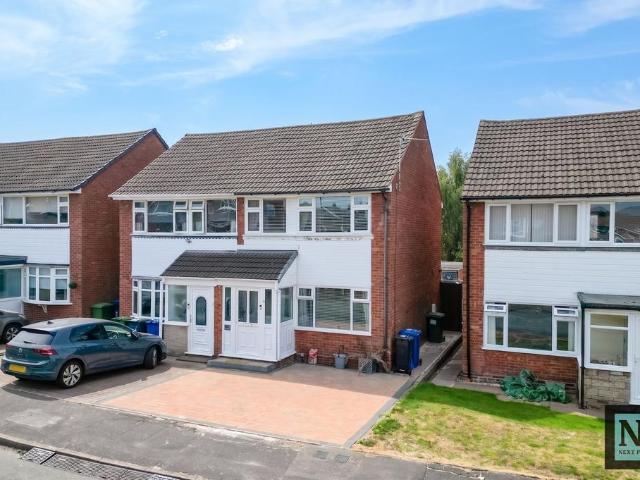 House for sale in Kettlebrook, Staffordshire