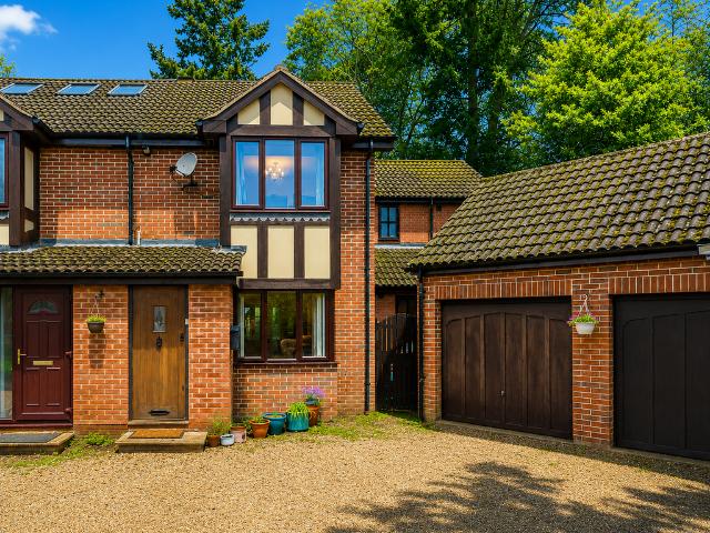 House for sale in Hatfield, Fretherne
