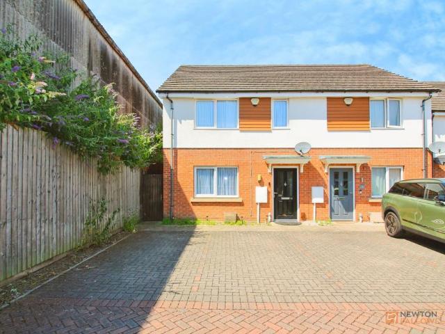 House for sale in Elmfield, Leicestershire