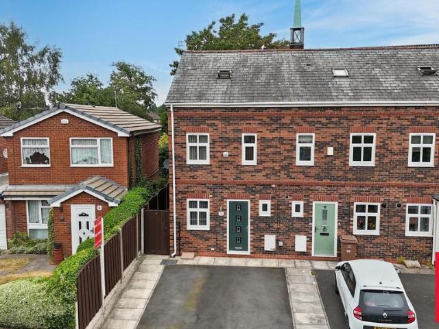 House for sale in Salford, Greater Manchester