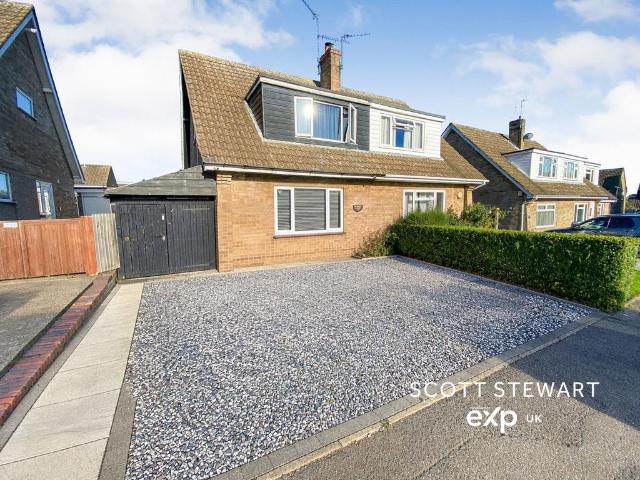 House for sale in Yaxley, Huntingdonshire