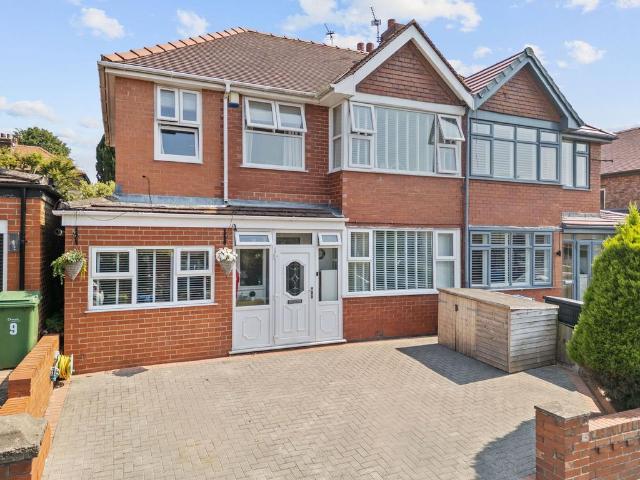 House for sale in Stockton Heath, Warrington