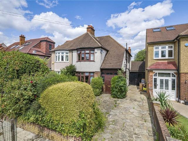 House for sale in Nunhead, Greater London