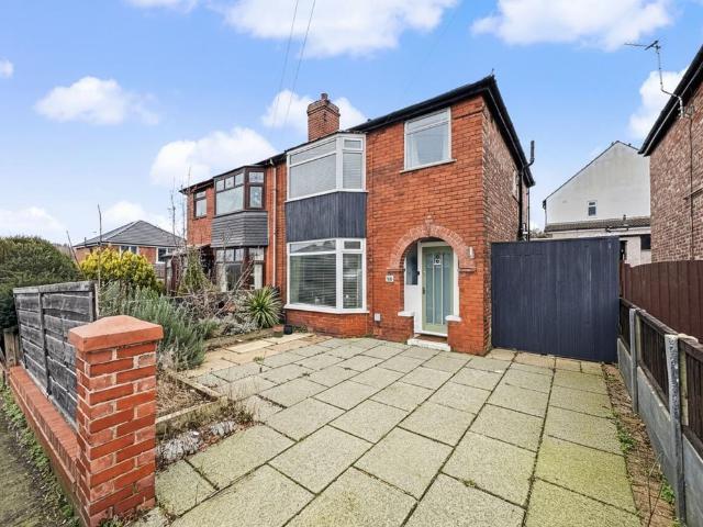 House for sale in Heaton Park, Bury
