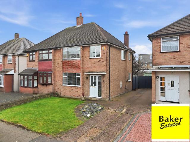 House for sale in Little Heath, Greater London