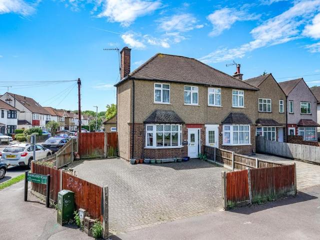 House for sale in Batchworth, Hertfordshire