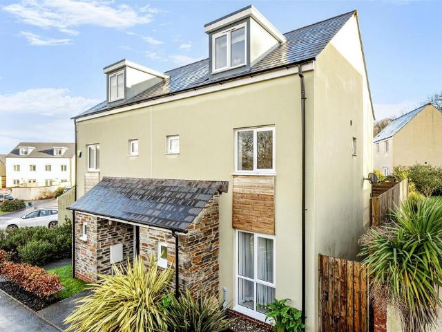 House for sale in St Stephen, Cornwall