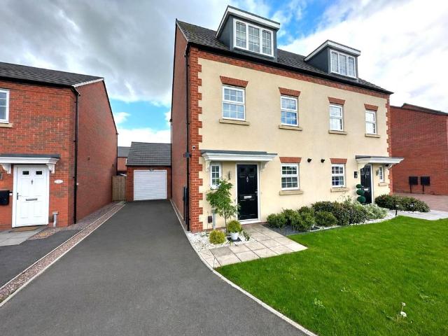 House for sale in Beamhurst, Staffordshire