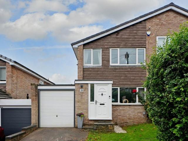 House for sale in High Matlock, Sheffield