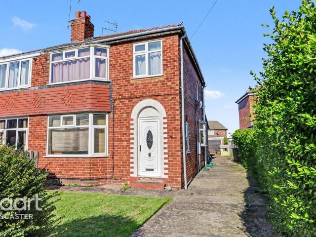 House for sale in Scawsby, South Yorkshire