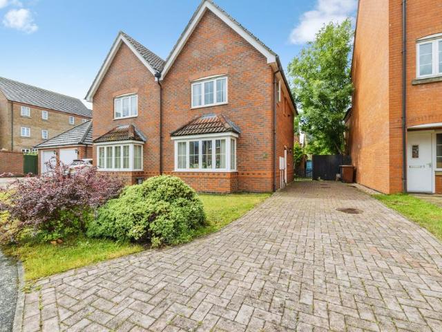 House for sale in Glebe Park, Brayford