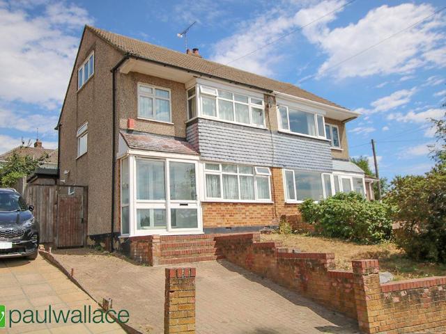 House for sale in Goffs Oak, Broxbourne