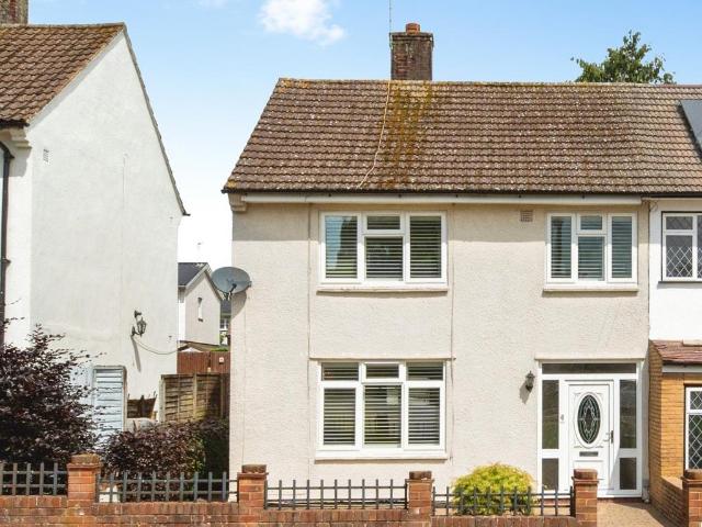 House for sale in Watford Rural, Batchworth