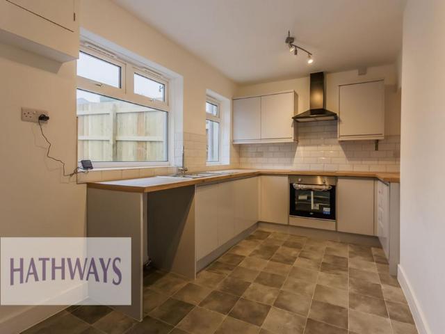 House for sale in Woodfieldside, Croespenmaen