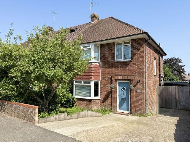 House for sale in Perryfields, West Sussex