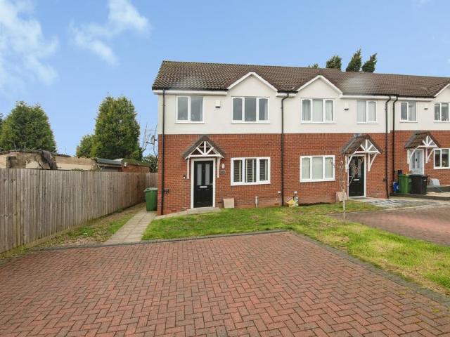 House for sale in Pensnett, West Midlands