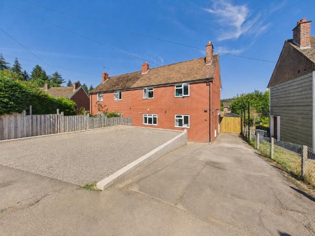 House for sale in Whitecroft, Bromsberrow Heath