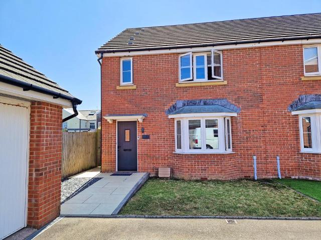 House for sale in Porthcawl, Nottage