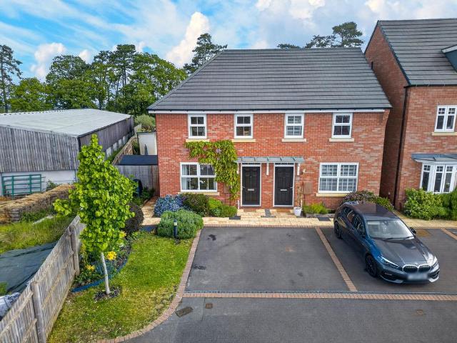 House for sale in Stanford On Avon, Leicestershire