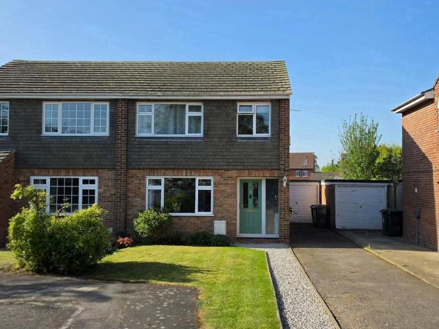 House for sale in Berrick Salome, Oxfordshire