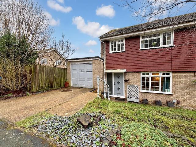 House for sale in London Borough of Croydon, Selsdon
