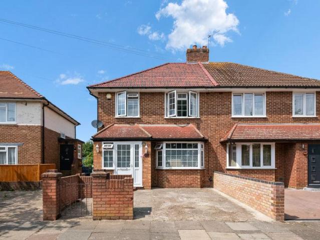House for sale in London Borough of Ealing, Greater London