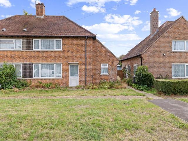 House for sale in Littlecote, West Sussex