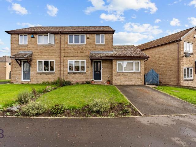 House for sale in Shelf, Calderdale