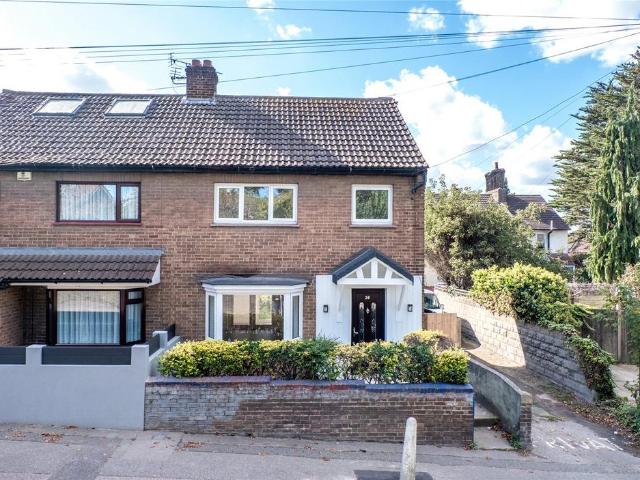 House for sale in Northfleet, Gravesham