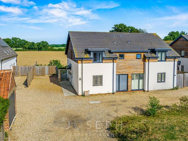 House for sale in Tattingstone, Chelmondiston