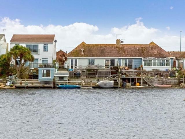 House for sale in Fishersgate, West Sussex