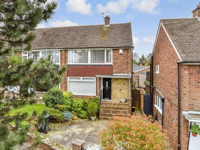 House for sale in Kings Farm, Hamerton
