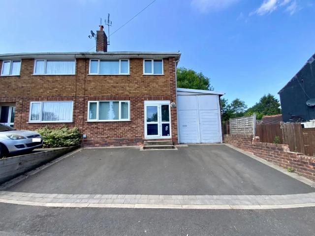 House for sale in Halesowen, West Midlands