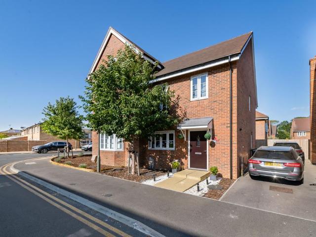 House for sale in Red Hill, Surrey