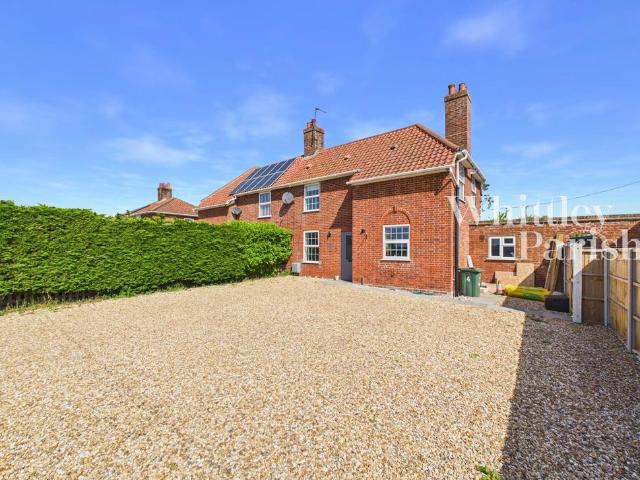 House for sale in Burgh St Peter, Norfolk