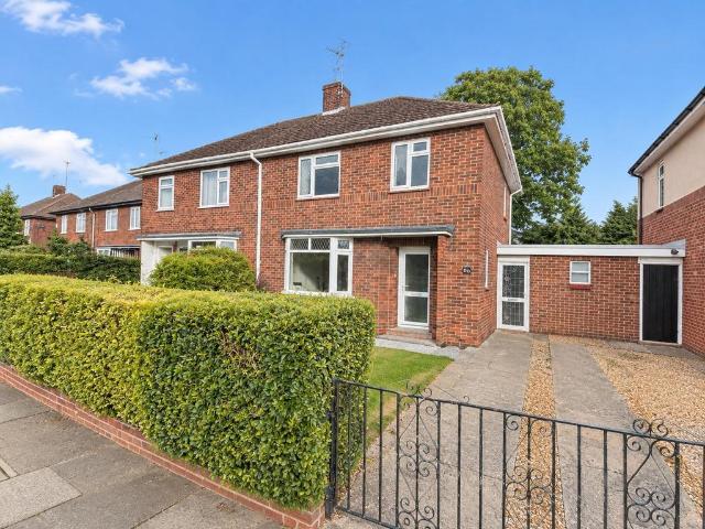 House for sale in Dogsthorpe, Peterborough