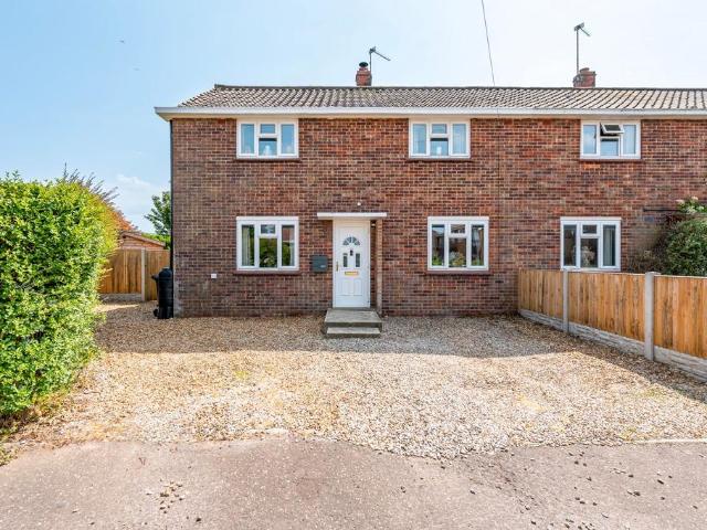 House for sale in Stokesby, Norfolk