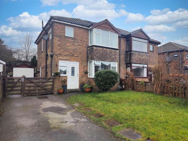 House for sale in Westwood Park, West Yorkshire