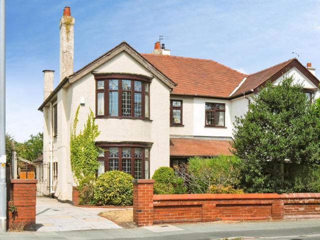 House for sale in Great Crosby, Sefton